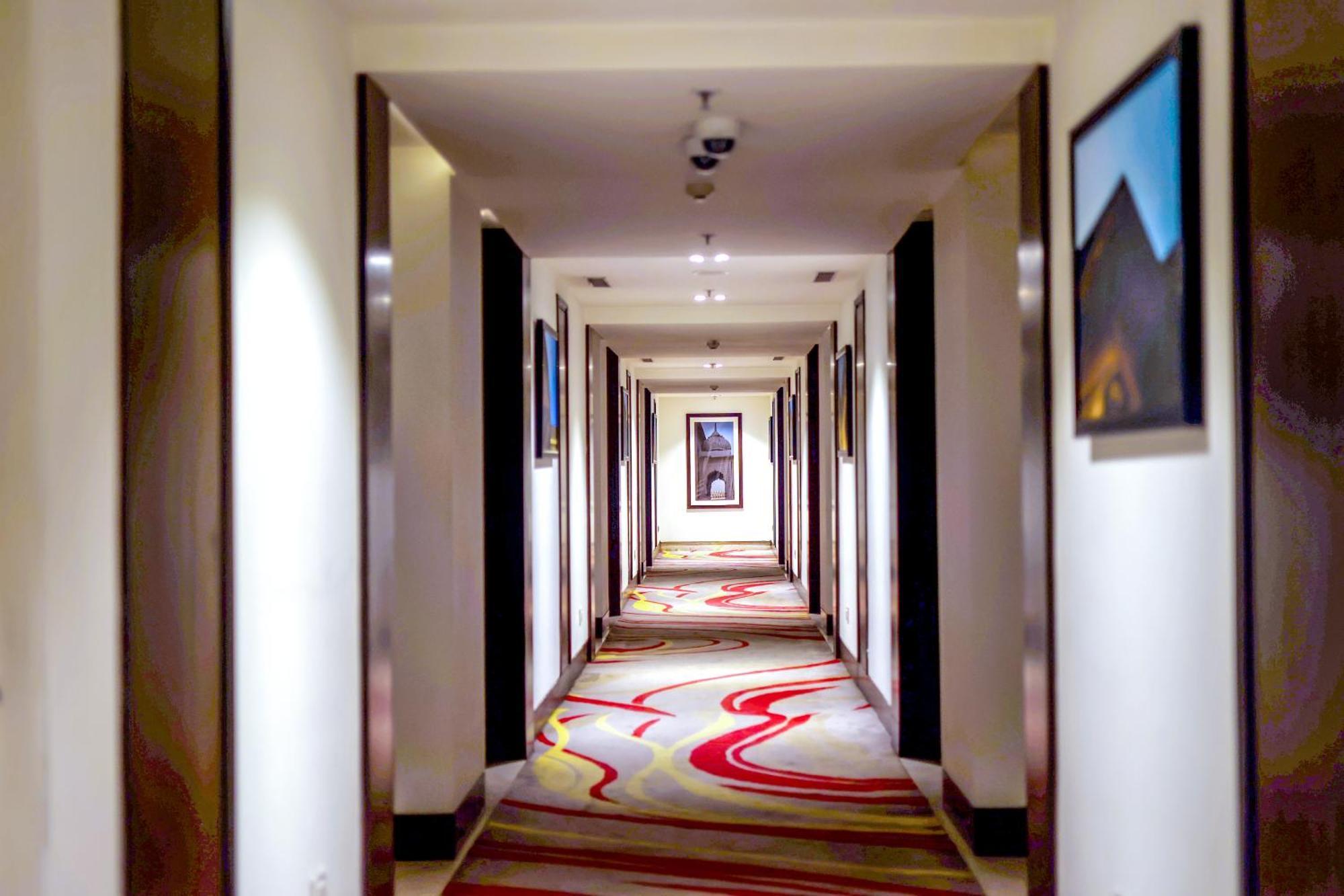 فندق Ramada Plaza By Wyndham لاكناو المظهر الخارجي الصورة