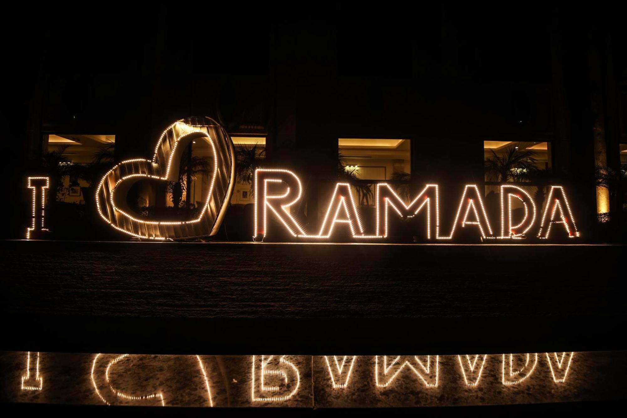 فندق Ramada Plaza By Wyndham لاكناو المظهر الخارجي الصورة