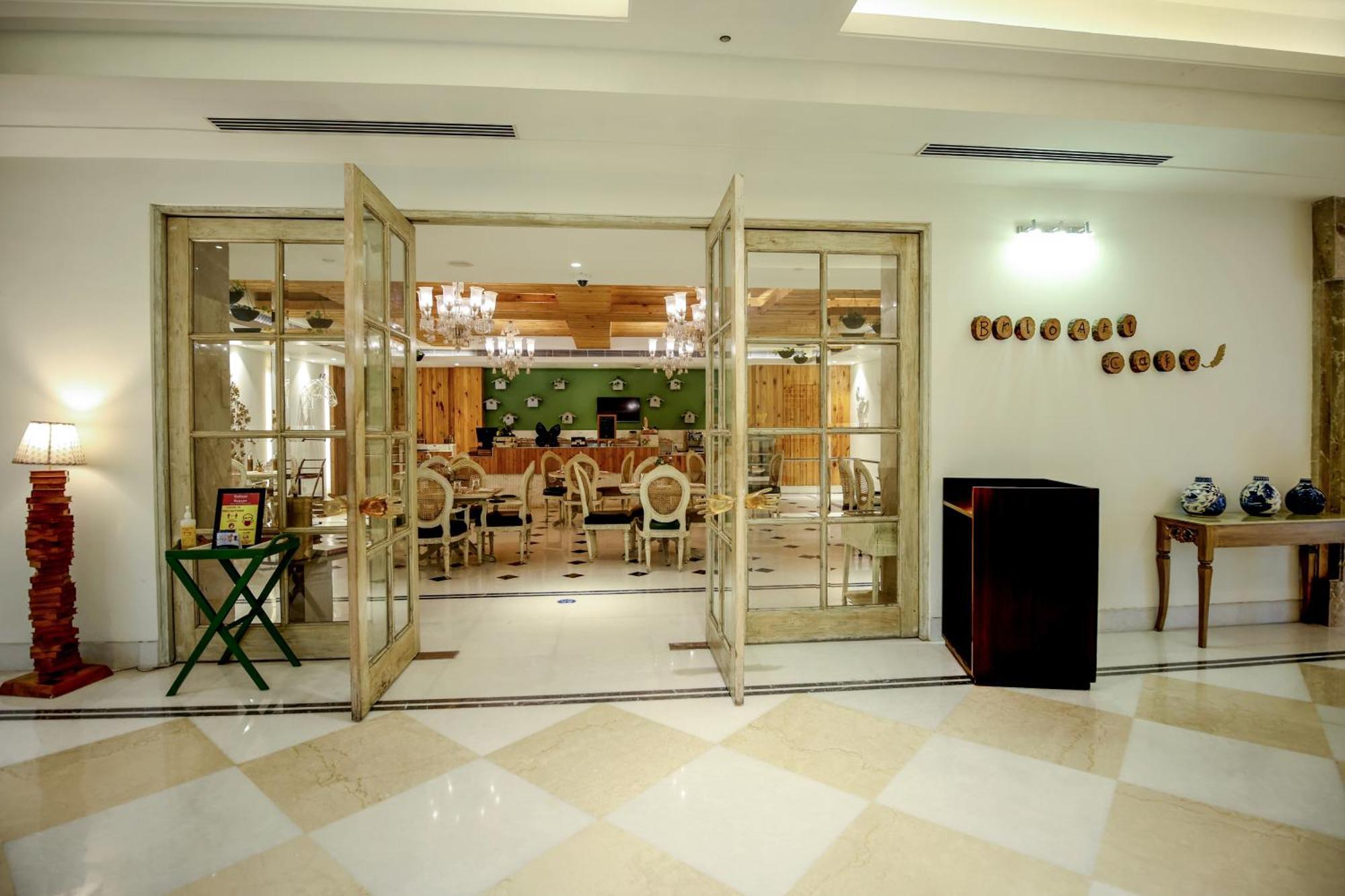 فندق Ramada Plaza By Wyndham لاكناو المظهر الخارجي الصورة