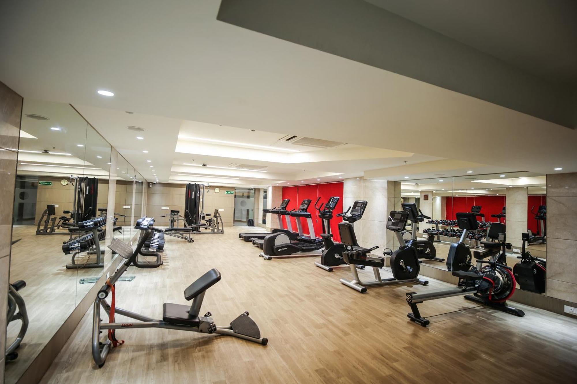 فندق Ramada Plaza By Wyndham لاكناو المظهر الخارجي الصورة