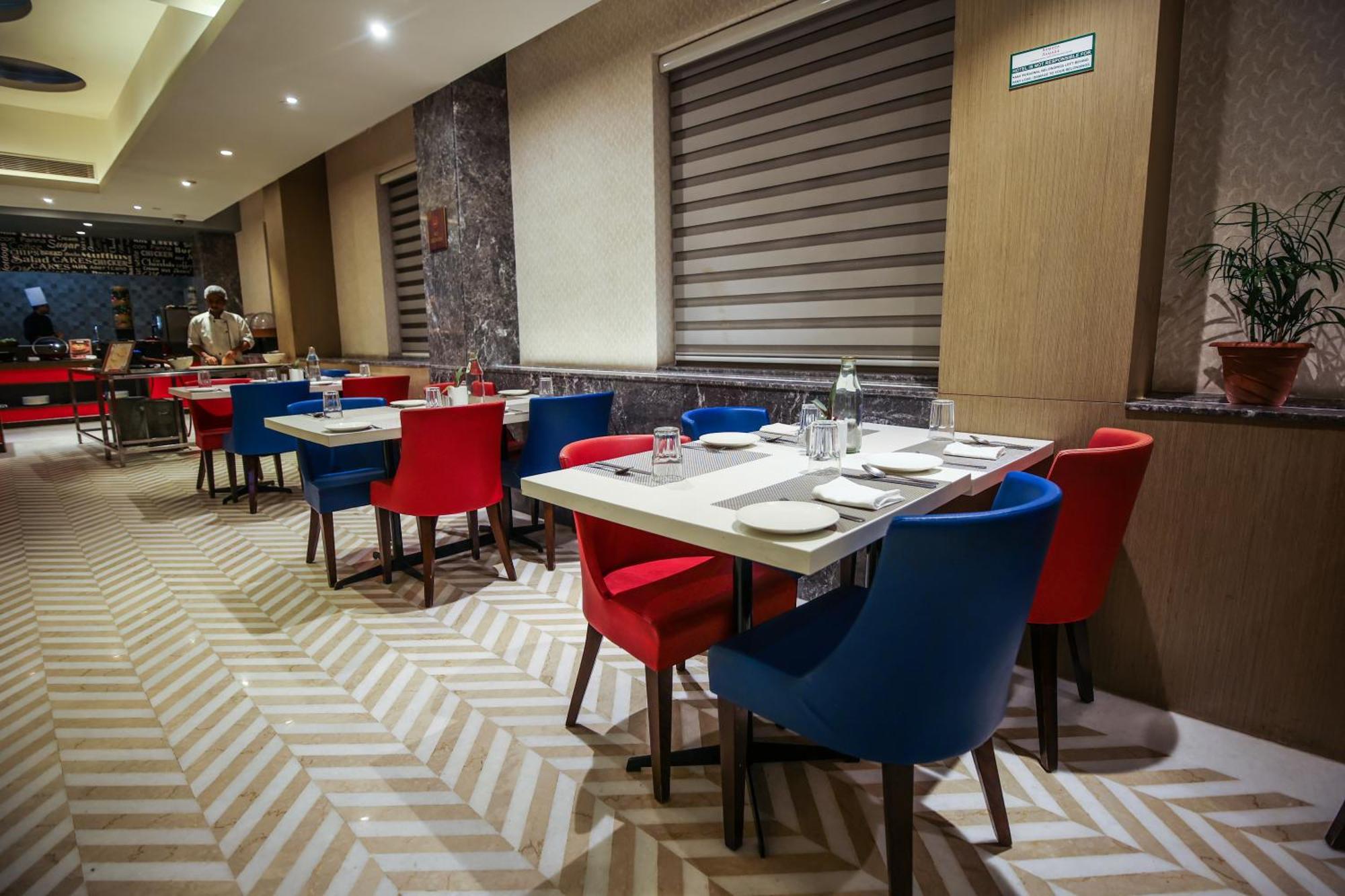 فندق Ramada Plaza By Wyndham لاكناو المظهر الخارجي الصورة