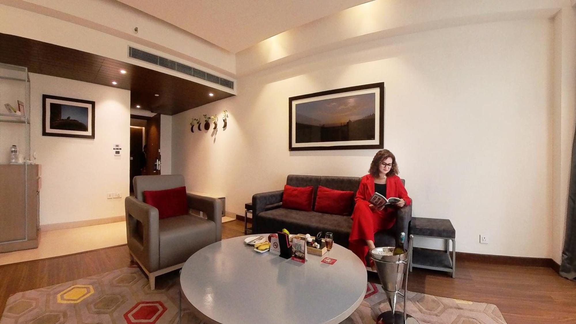 فندق Ramada Plaza By Wyndham لاكناو المظهر الخارجي الصورة