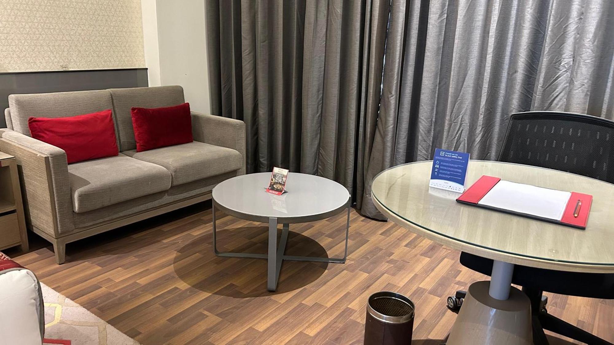 فندق Ramada Plaza By Wyndham لاكناو المظهر الخارجي الصورة