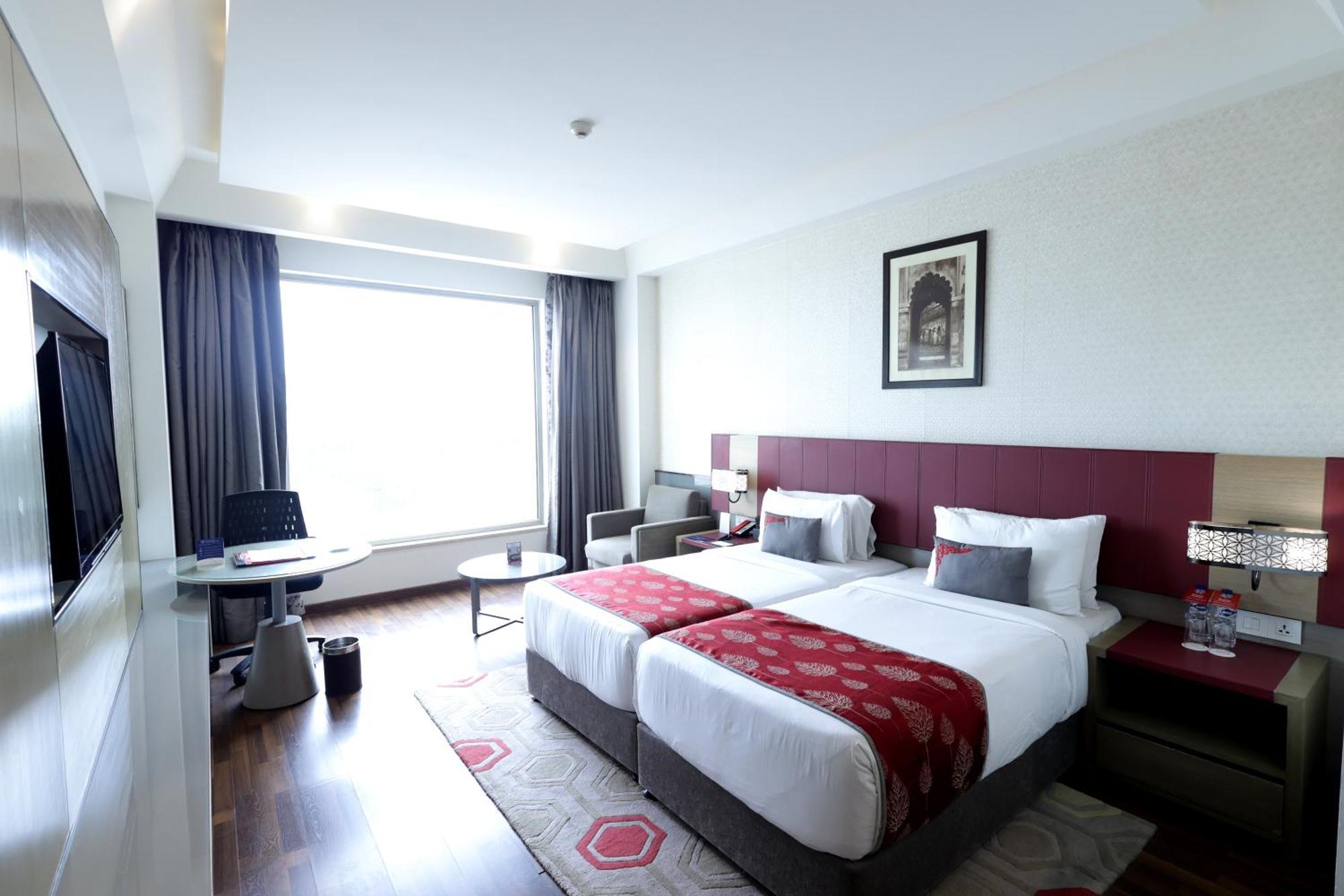 فندق Ramada Plaza By Wyndham لاكناو المظهر الخارجي الصورة